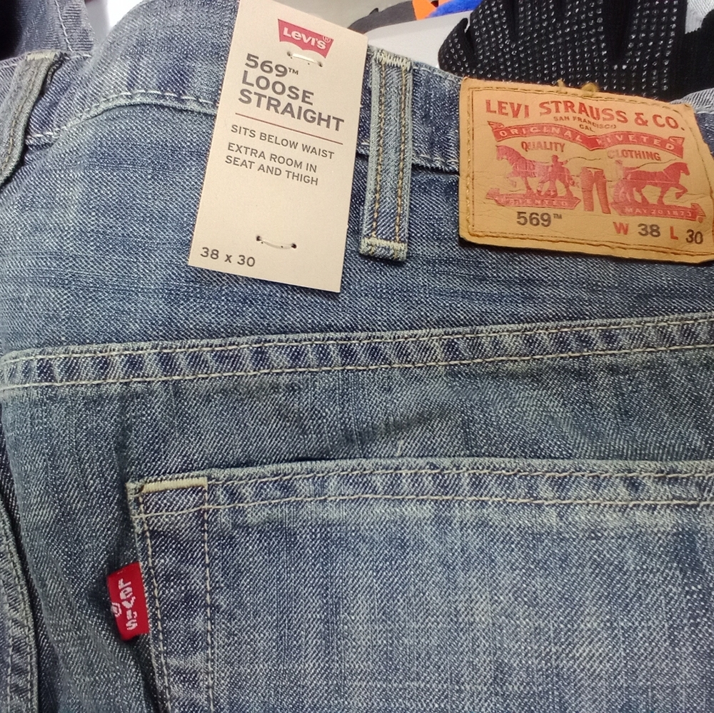 Mens 38x30 Levi's